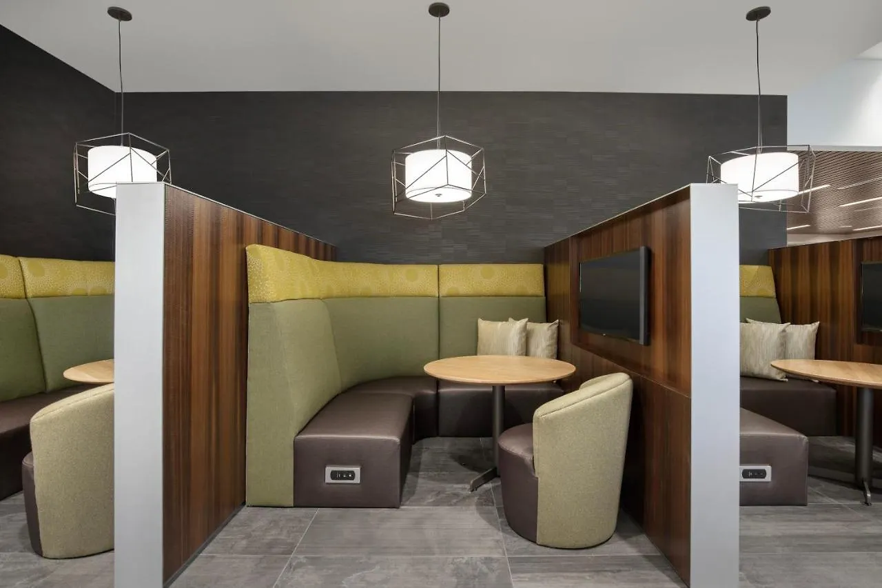 Courtyard By Marriott Nanaimo Hotel