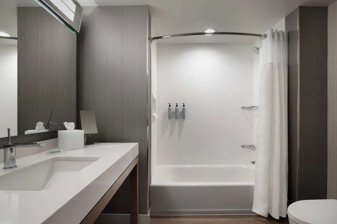 Courtyard By Marriott Nanaimo Hotel