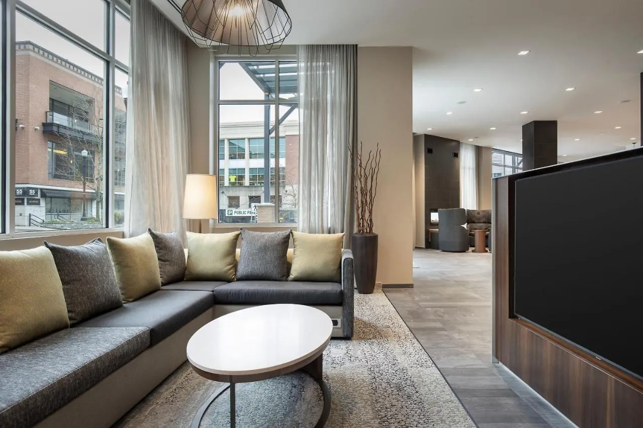 Courtyard By Marriott Nanaimo Hotel